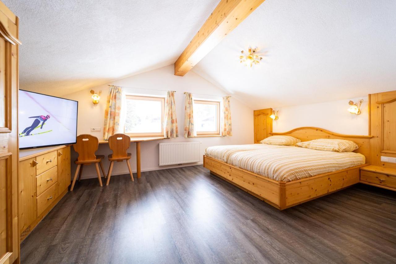 Apartament Haus Rosmarie St. Anton am Arlberg Zewnętrze zdjęcie